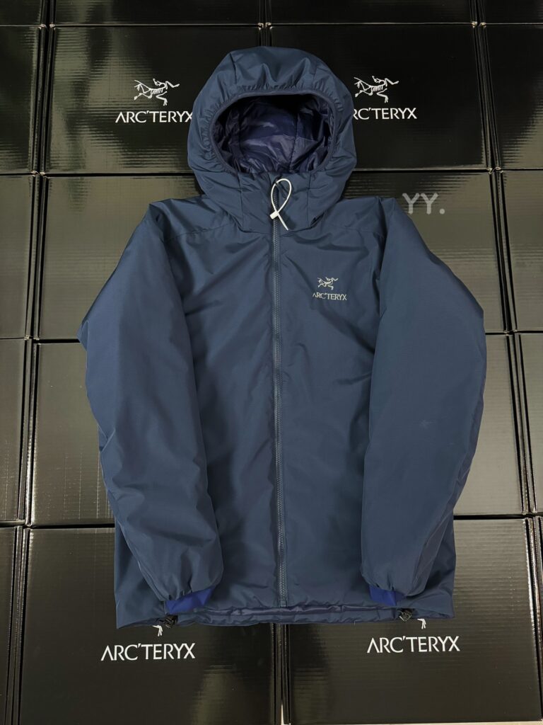 アークテリクス「ARC'TERYX」 Atom Hoody インシュレーテッドジャケット