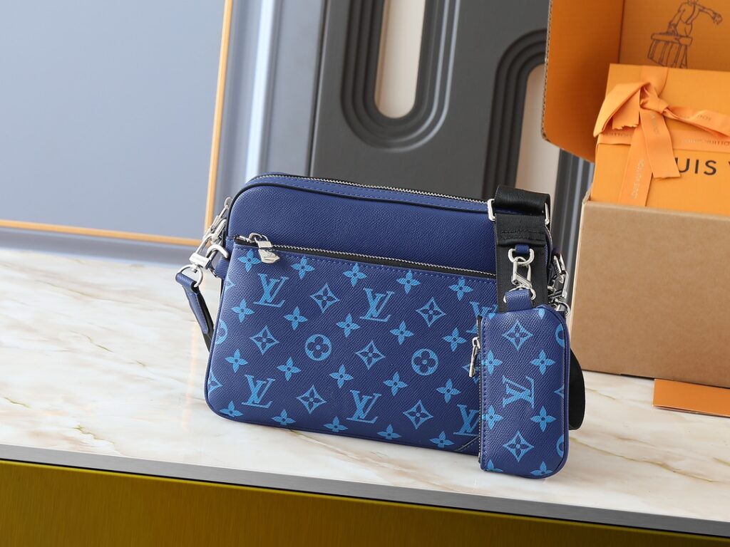 ルイ・ヴィトン「Louis Vuitton」新作 Trio メッセンジャーバッグ