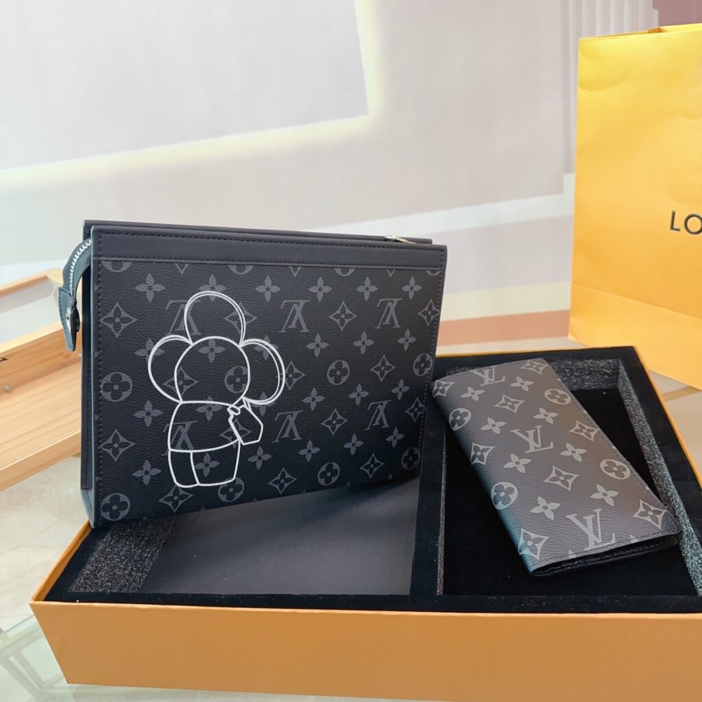 ルイ・ヴィトン「Louis Vuitton」ウォレット+クラッチセット