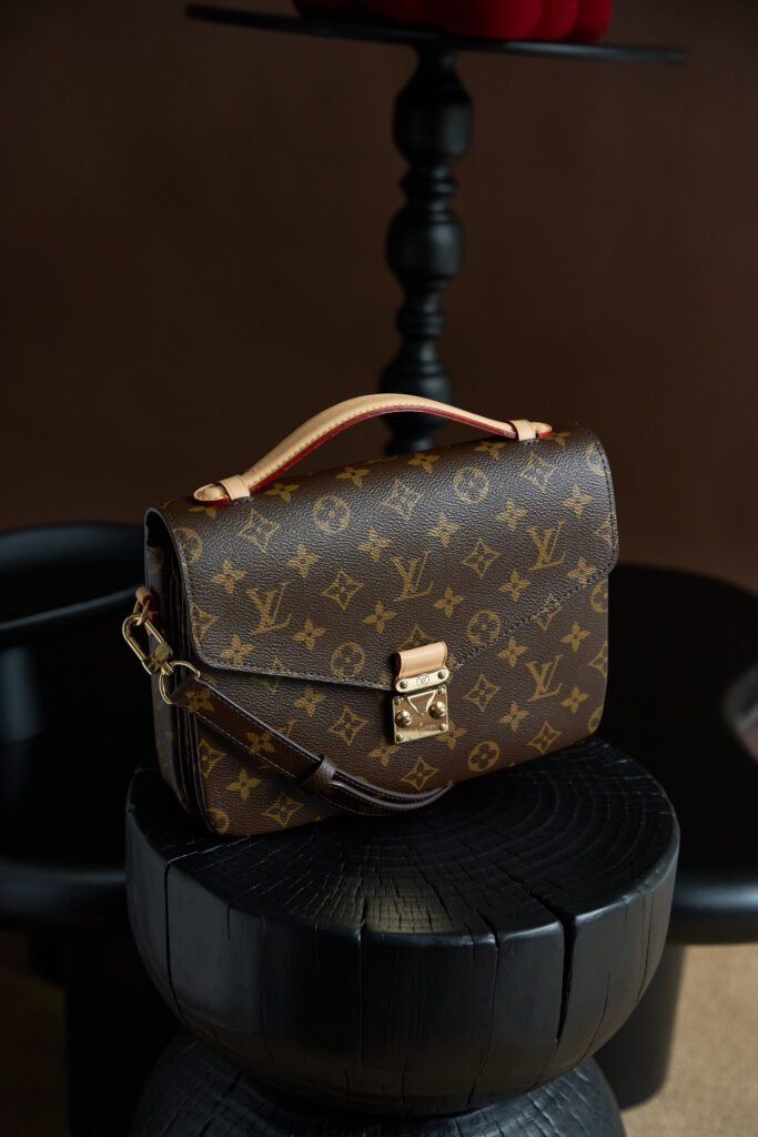 ルイ・ヴィトン「Louis Vuitton」ポシェット・メティス モノグラム ショルダーバッグ