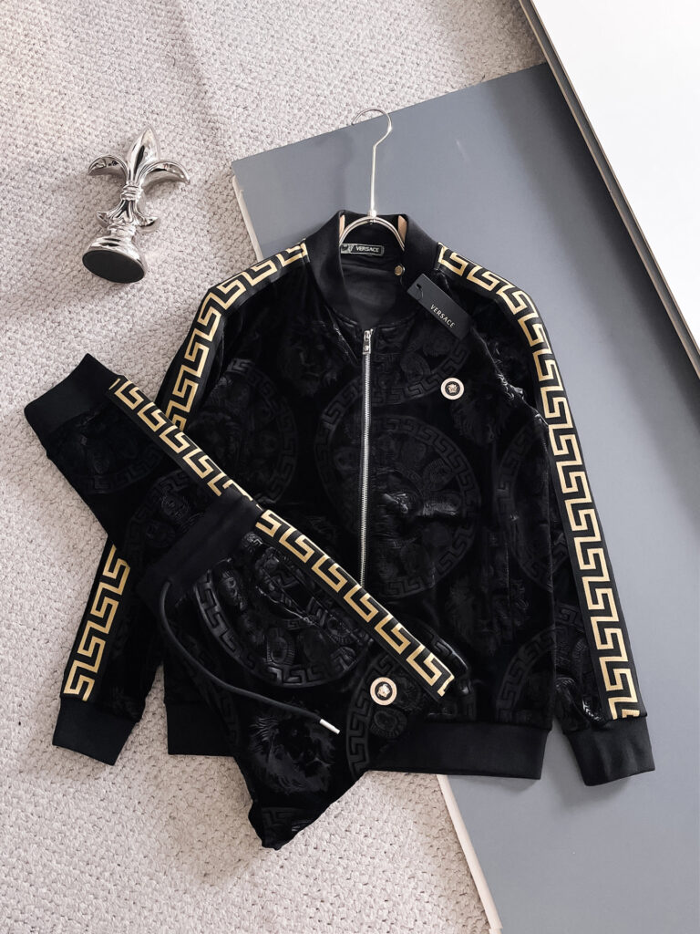 ヴェルサーチ「Versace」秋冬 メンズ カジュアルスポーツセット