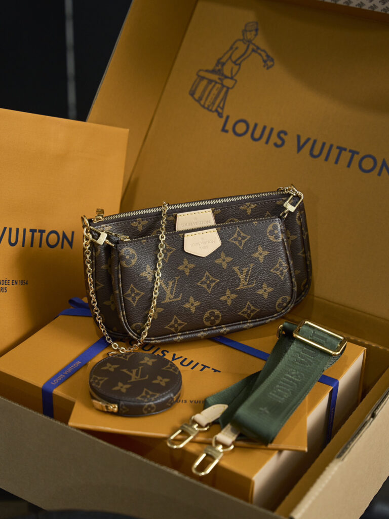 ルイ・ヴィトン「Louis Vuitton」 モノグラム マルチポシェットアクセソワーズ バッグ