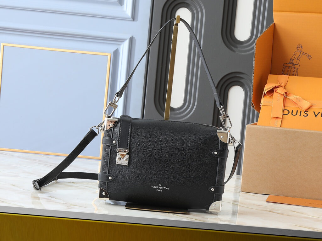ルイ・ヴィトン サイド･トランク MM バッグ「Side Trunk Bag」