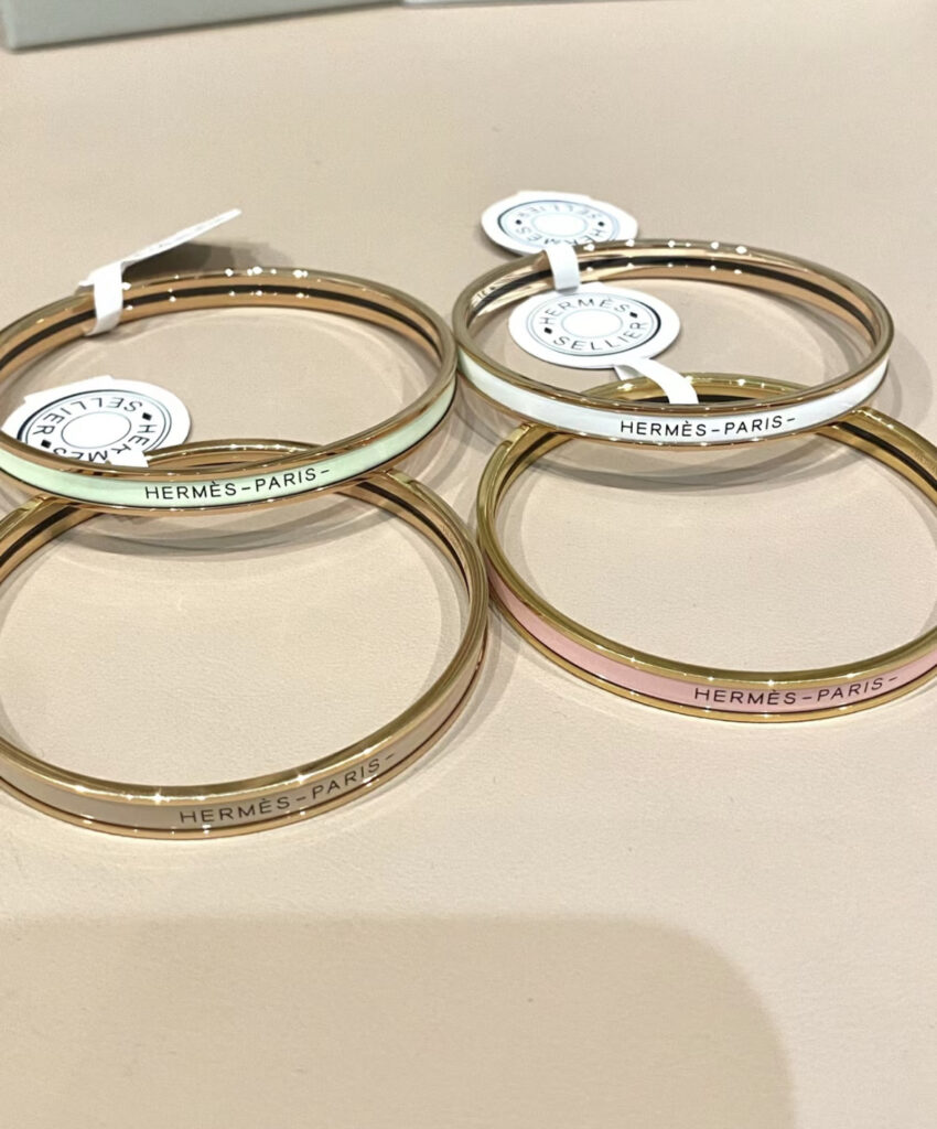 エルメス ブランドの象徴的なブレスレット