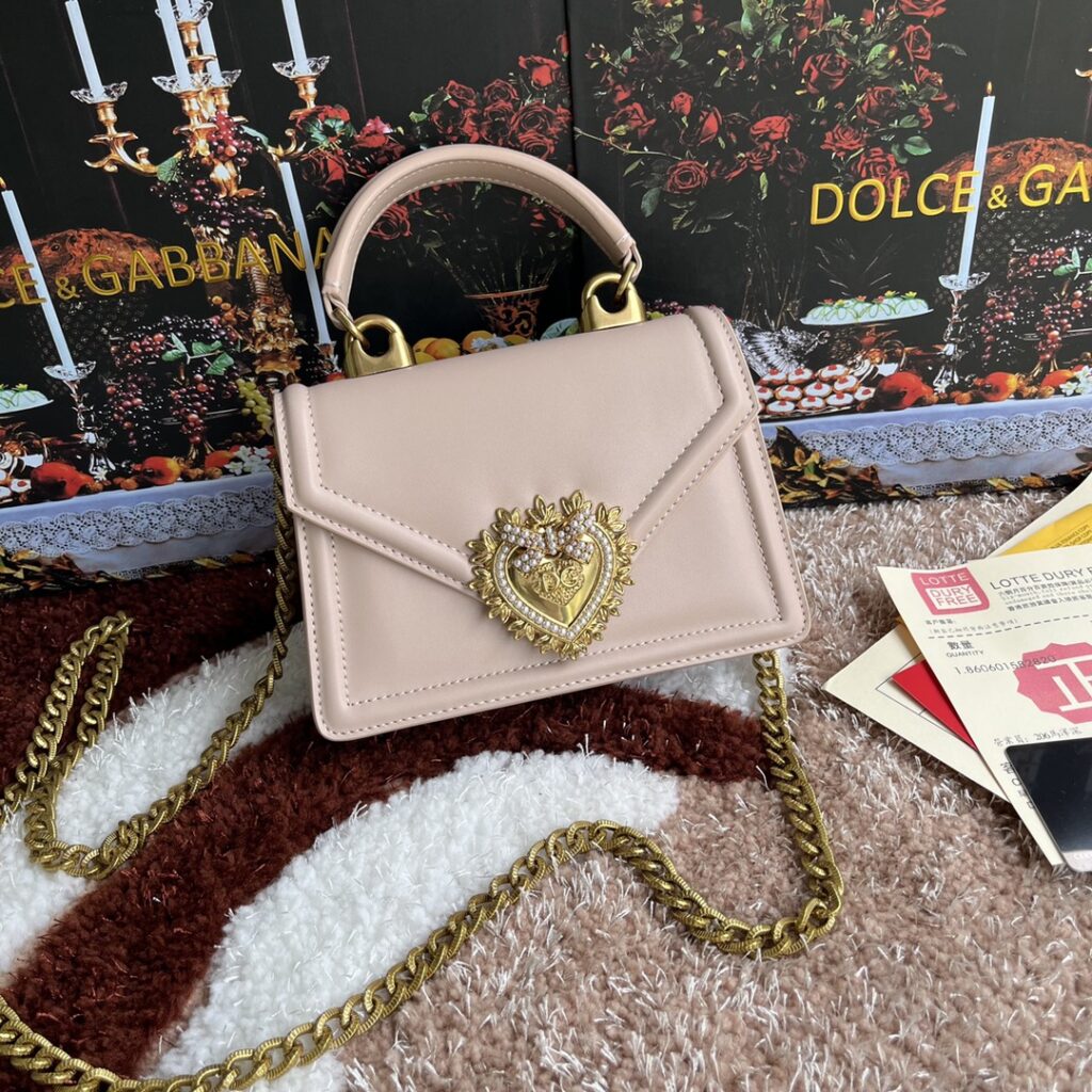 ドルチェ・アンド・ガッバーナ「D&G」パウダーピンク チェーン レザートップハンドルバッグ