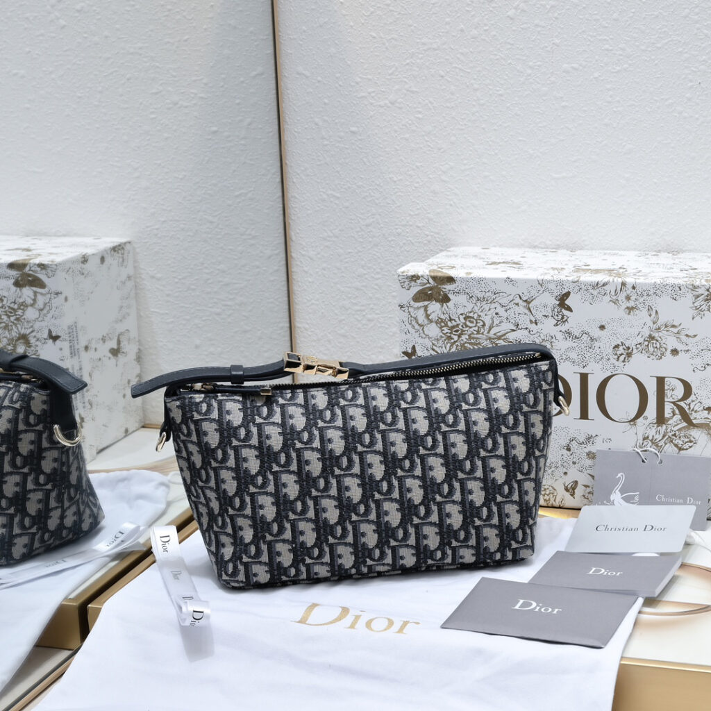 ディオール「Dior」Travel Nomad ハンドバッグ