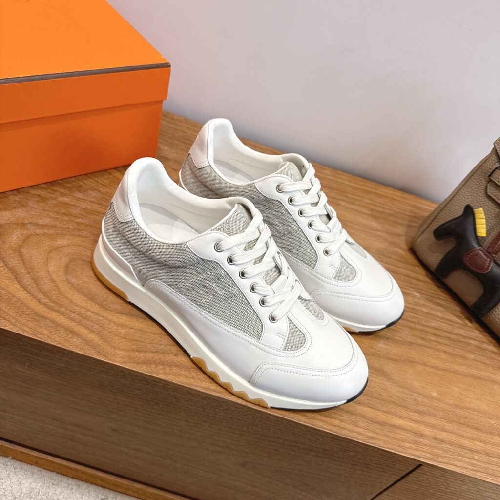 エルメス トレイルシリーズ カジュアルスニーカー「Trail sneaker」