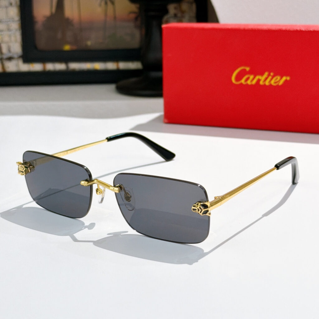 【高級品入庫】Cartier クラシカル貴族風サングラス「上質フレーム」