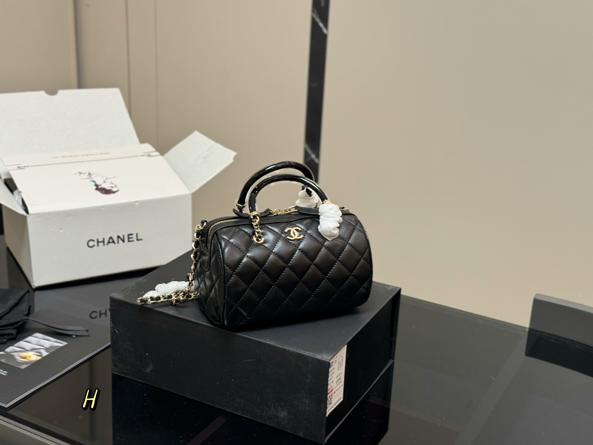 シャネル「Chanel」25P ボウリングバッグ