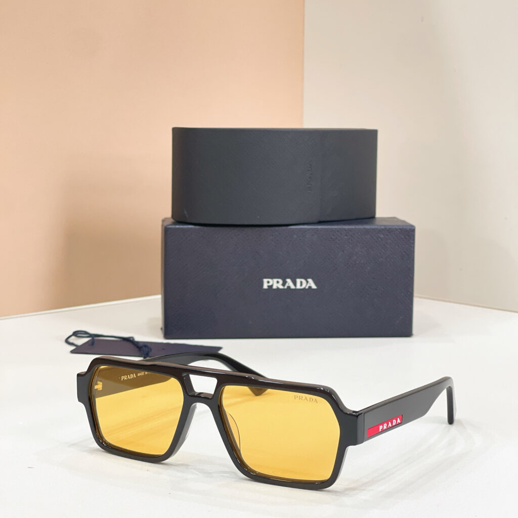 【厳選在庫】Prada ビジネス兼用高級サングラス「全天候遮光」