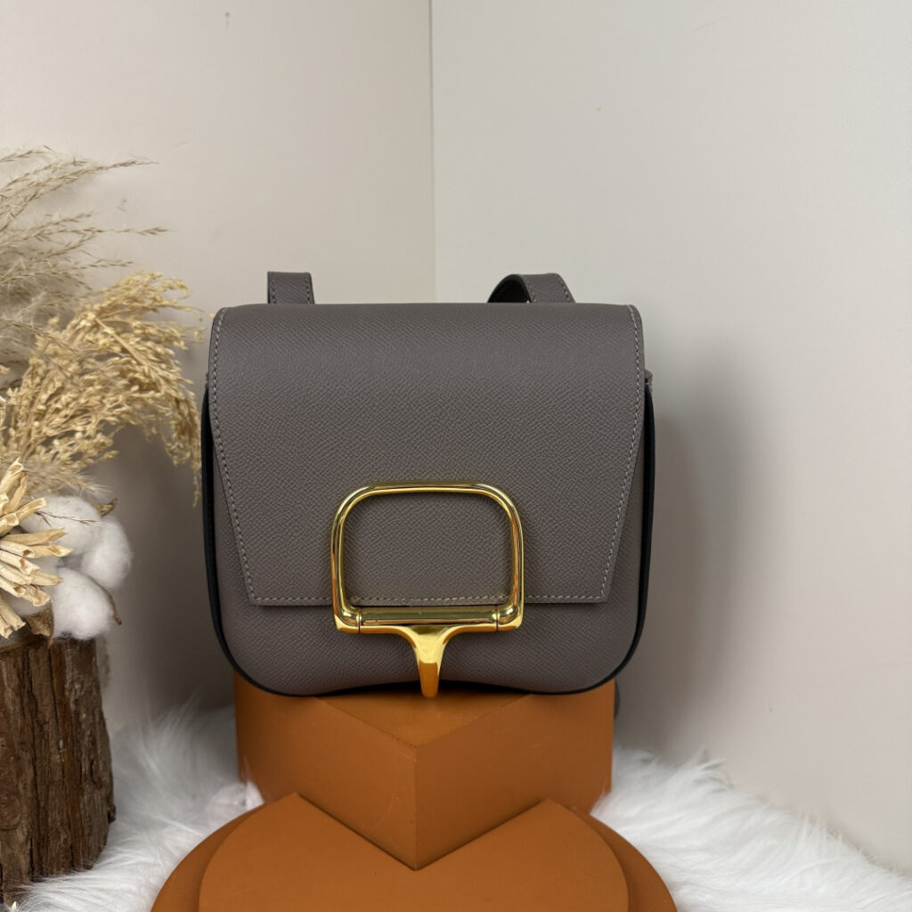 【厳選新入荷】エルメス Della Cavalleria Mini サドル金具クロスボディバッグ「乗馬モチーフ本革ショルダー」