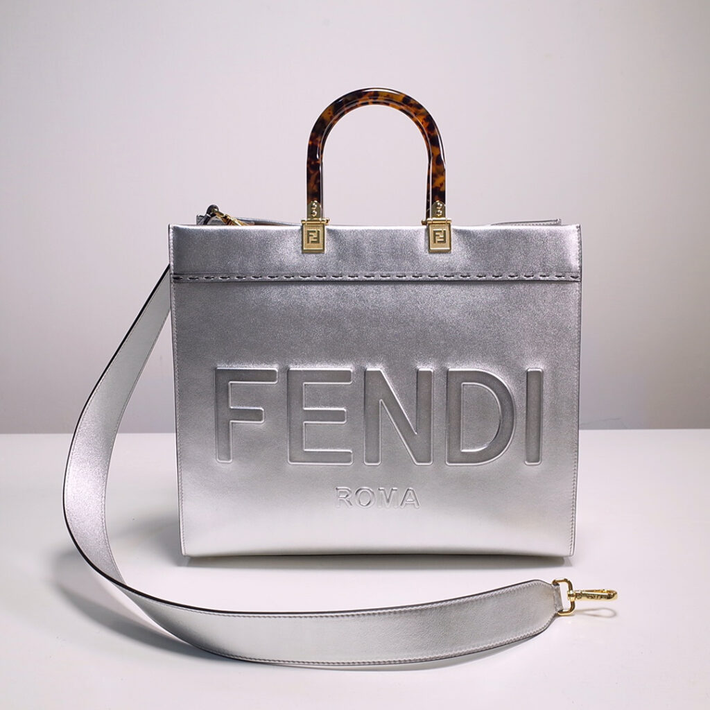 フェンディ「Fendi」Sunshine センタートートバッグ(シルバーラミネートレザー)