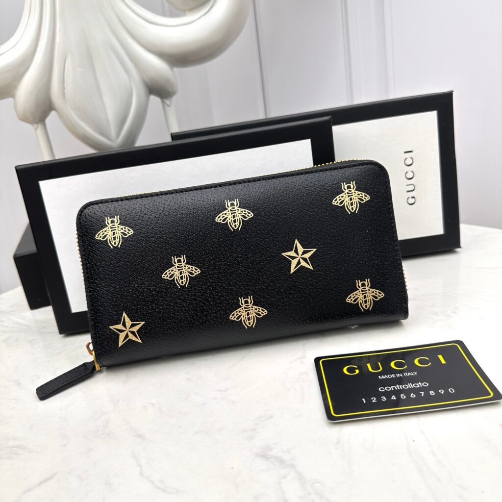 グッチ「Gucci」シグネチャー レザー ウェブ ジップアラウンドウォレット