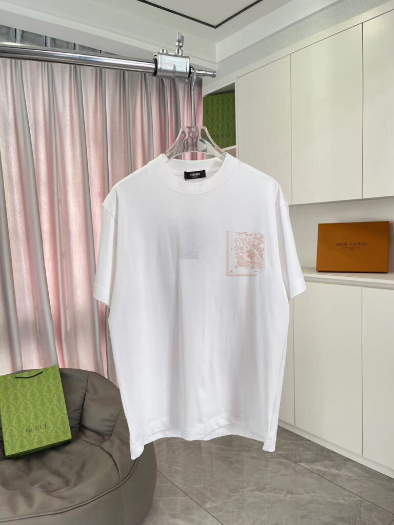 フェンディ Fendi サマーコレクション カスタムロゴプリント Tシャツ