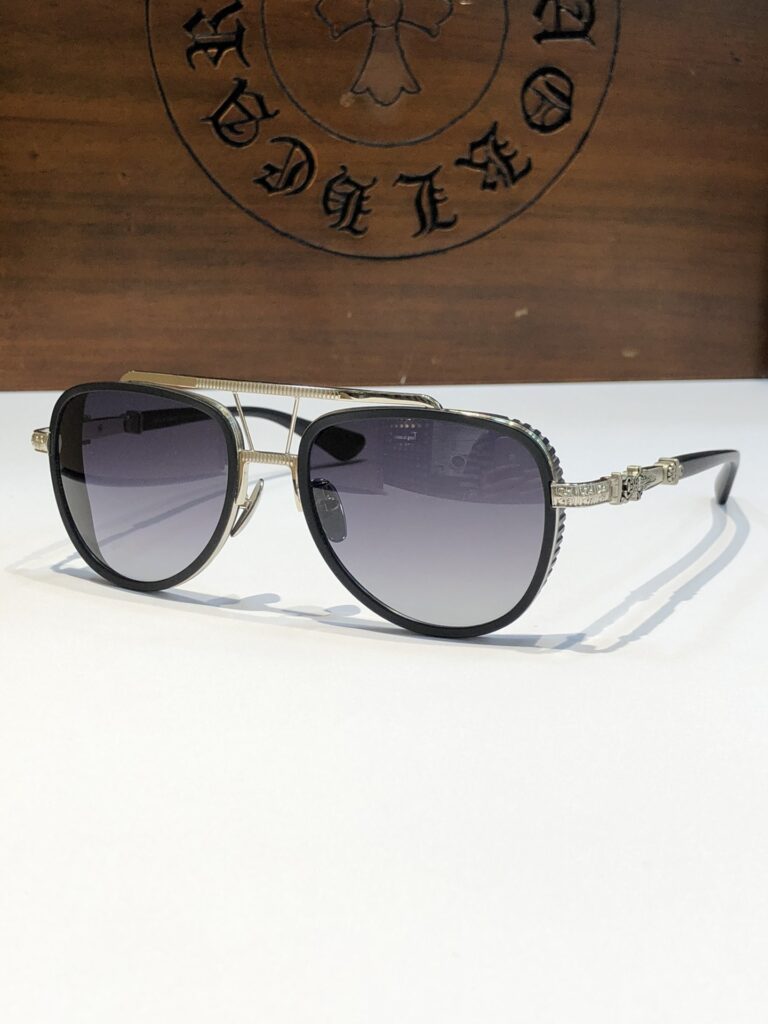 【希少新作】Chrome Hearts クロムハーツ ハードデザインサングラス「限定モデル」