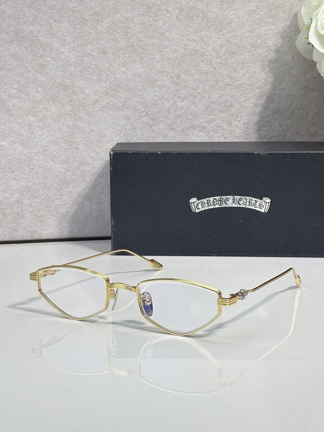 【希少新作】Chrome Hearts クロムハーツ ハードデザインサングラス「限定モデル」