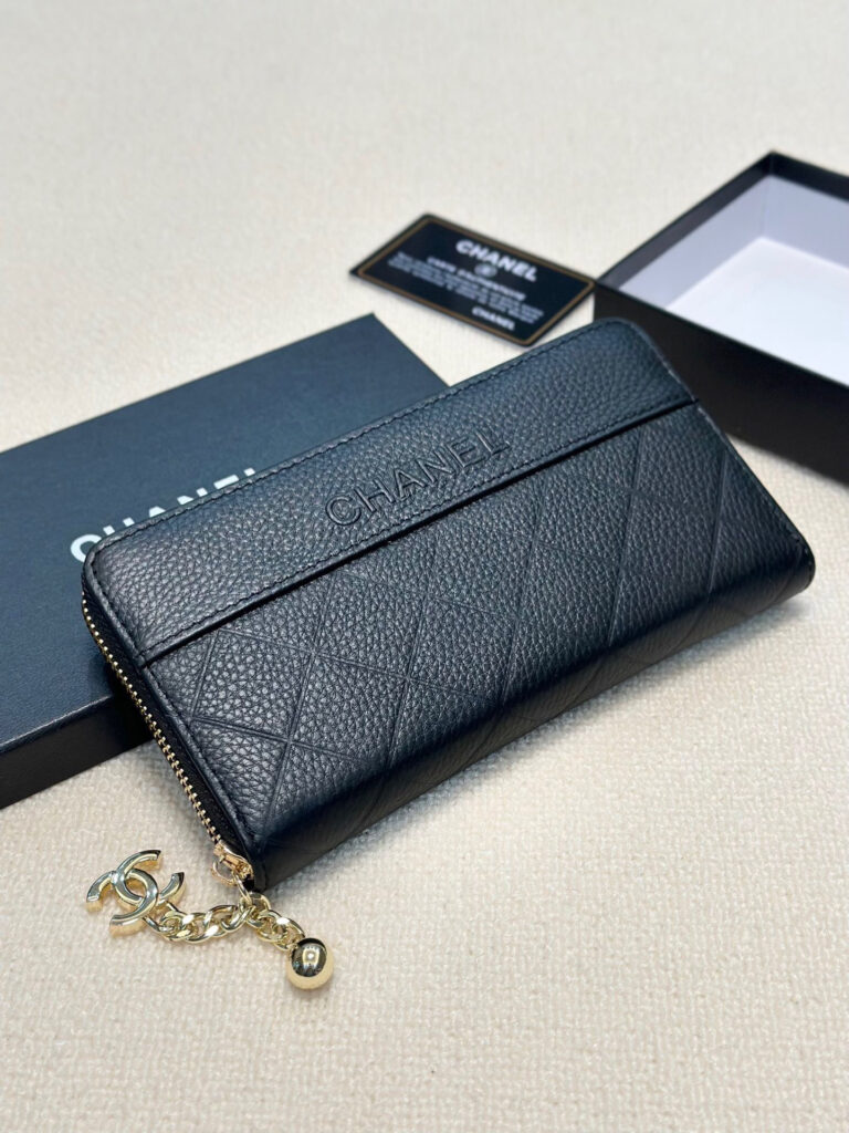 シャネル「Chanel」ロング ジップ ウォレット