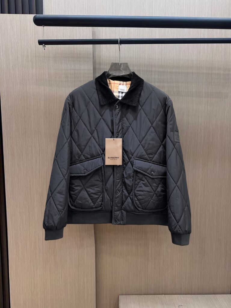 バーバリー「Burberry」冬季新作ダウンジャケット