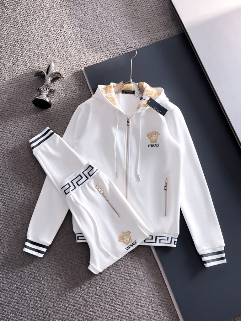ヴェルサーチ「Versace」秋冬 メンズ カジュアルスポーツセット