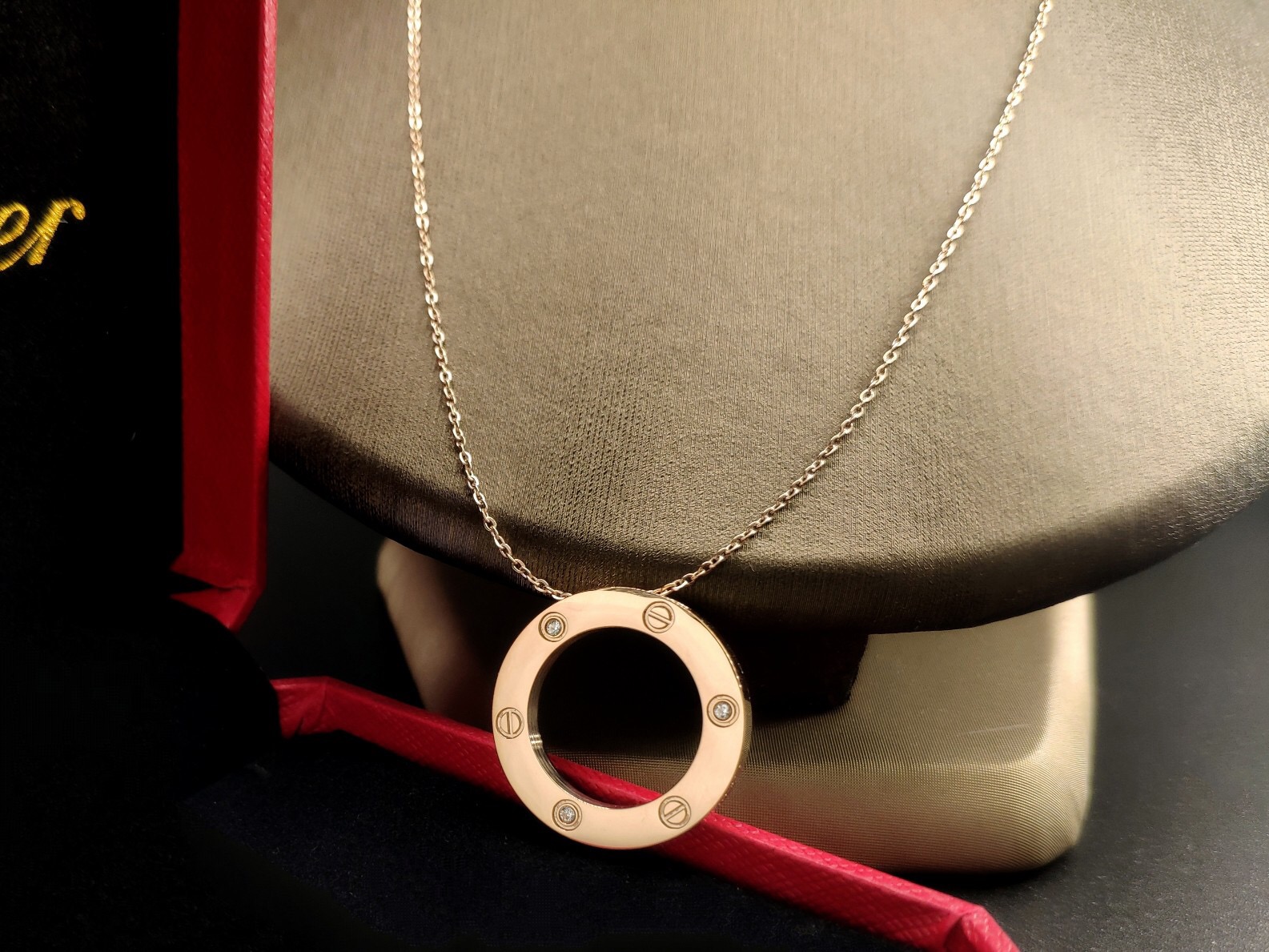 カルティエ「Cartier」ラブ ディスク ダイヤモンド ペンダント ネックレス42CM
