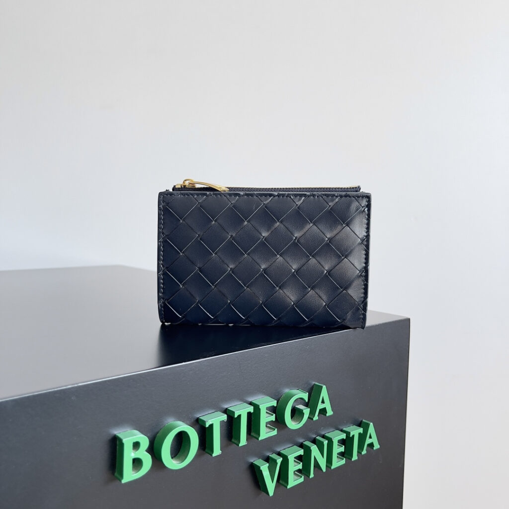 ボッテガ・ヴェネタ「Bottega Veneta」スモールウォレット レザー
