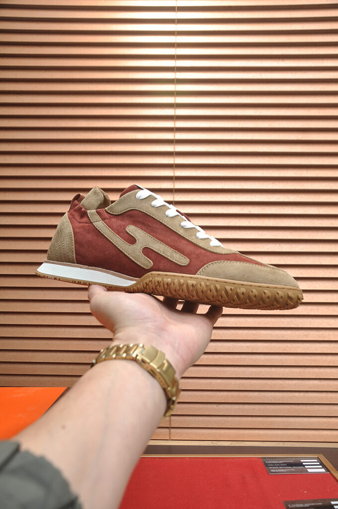 エルメス ジェットシリーズ カジュアルスニーカー「Jet sneaker」