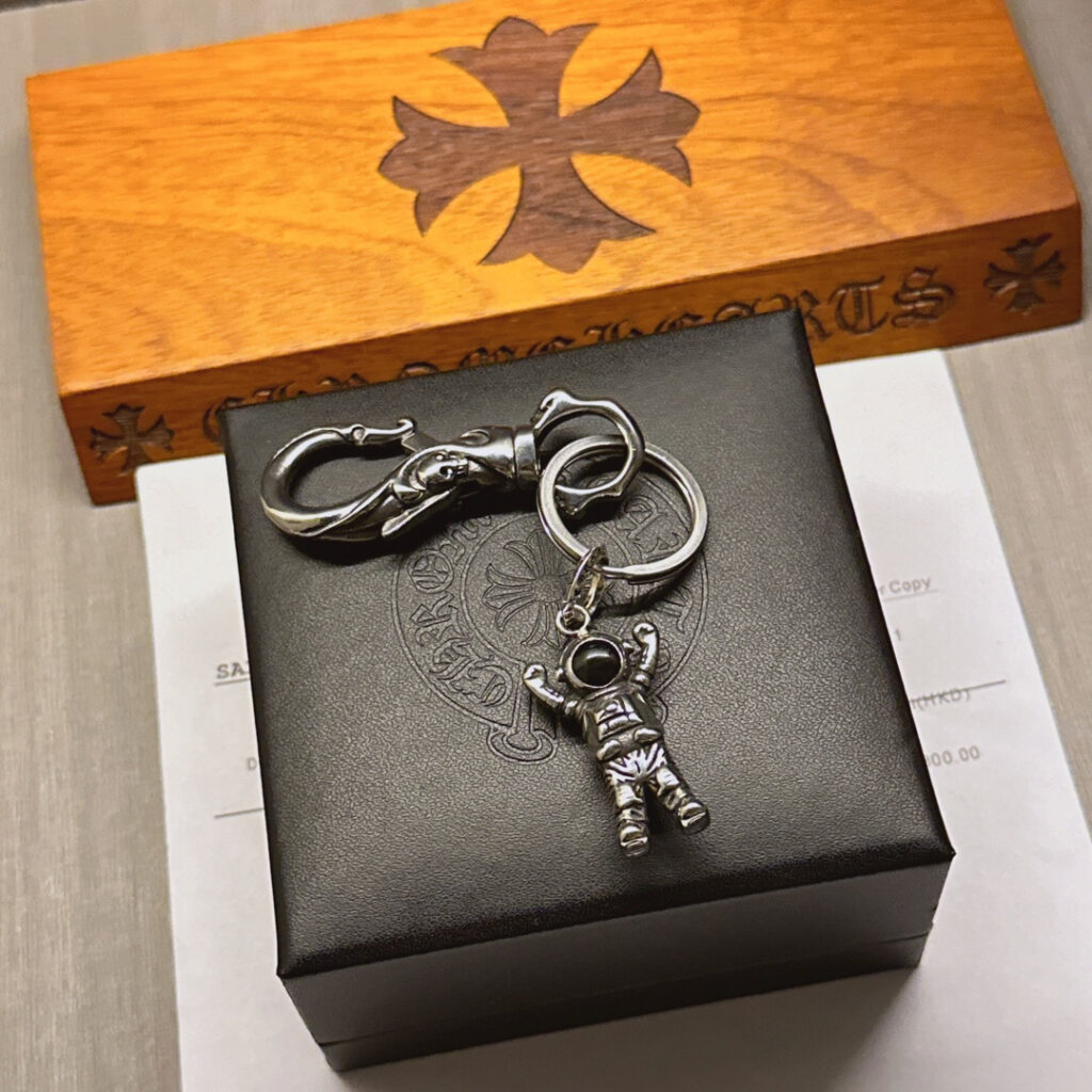 クロムハーツ「Chrome Hearts」キーホルダー＆バッグチャーム - トレンドシンボル