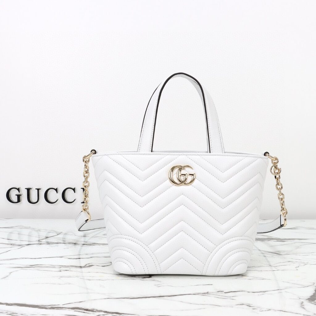 グッチ〔GGマーモント〕スモール/ミディアム トートバッグ「GG Marmont Bag」