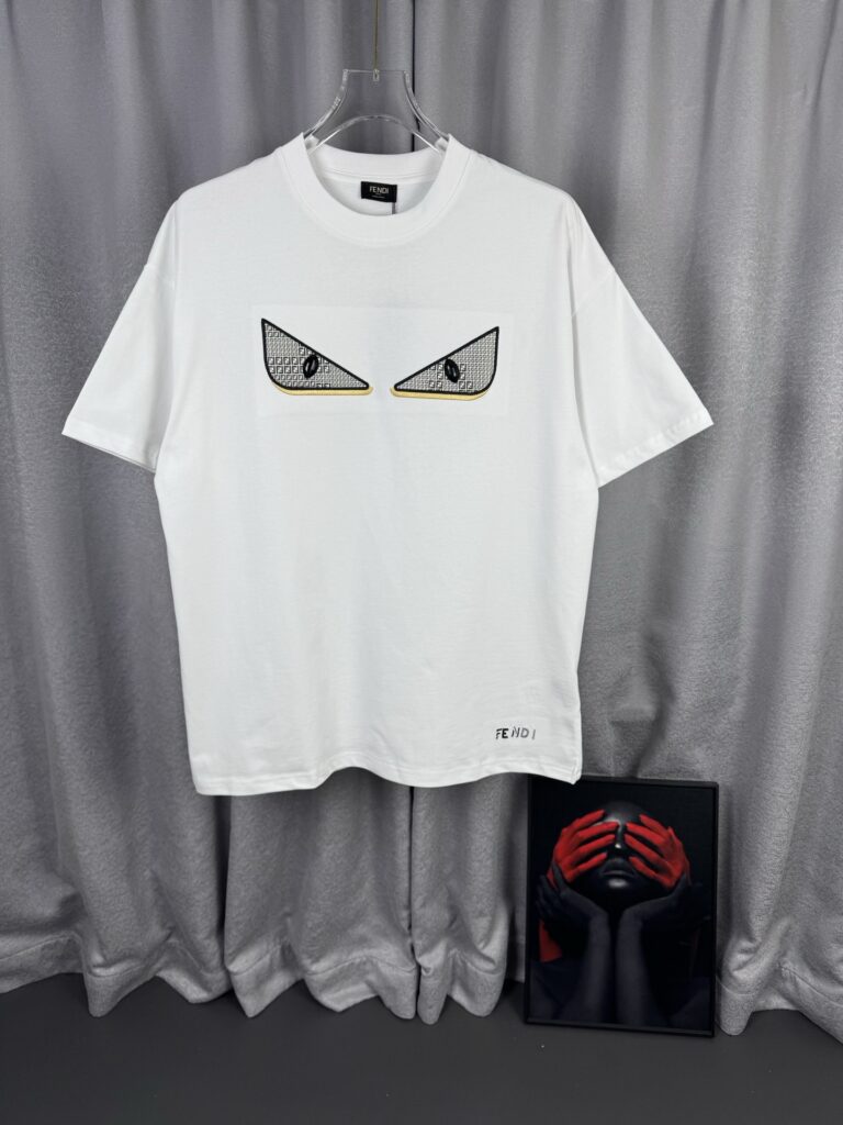 フェンディ「Fendi」 アイコンロゴ 刺繍Tシャツ