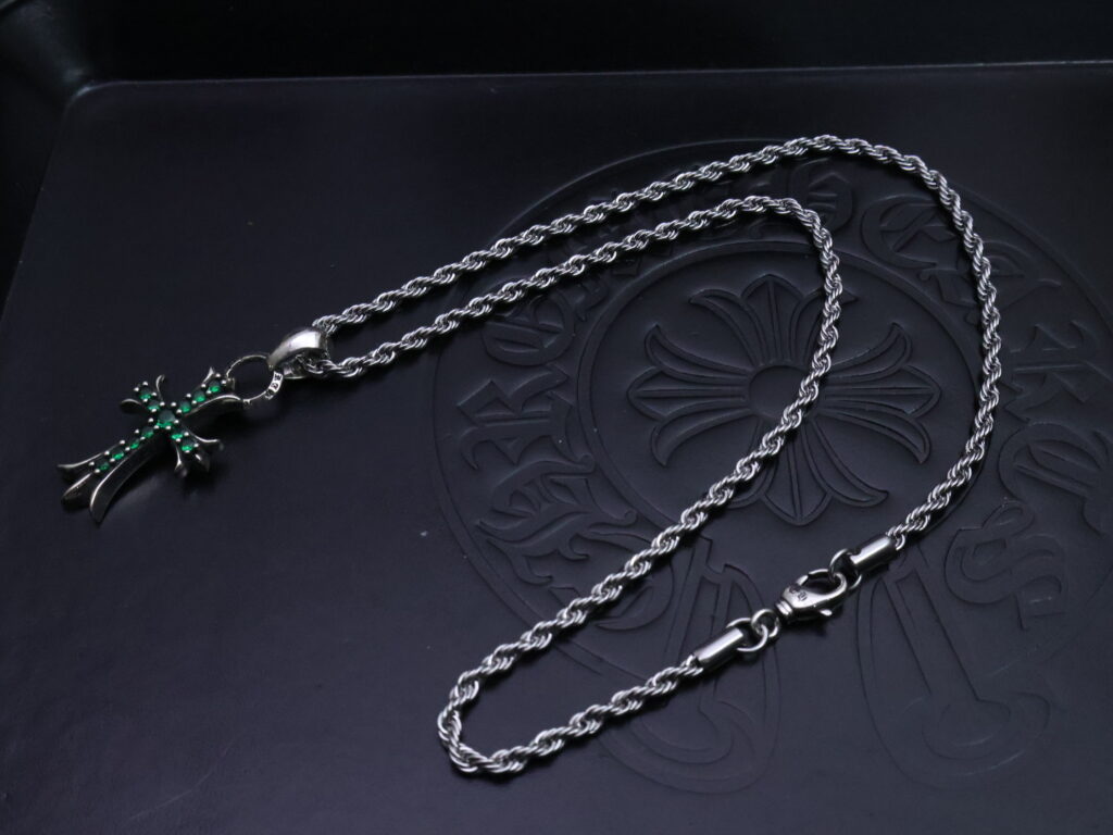 クロムハーツ「Chrome Hearts」チャームペンダント 2026