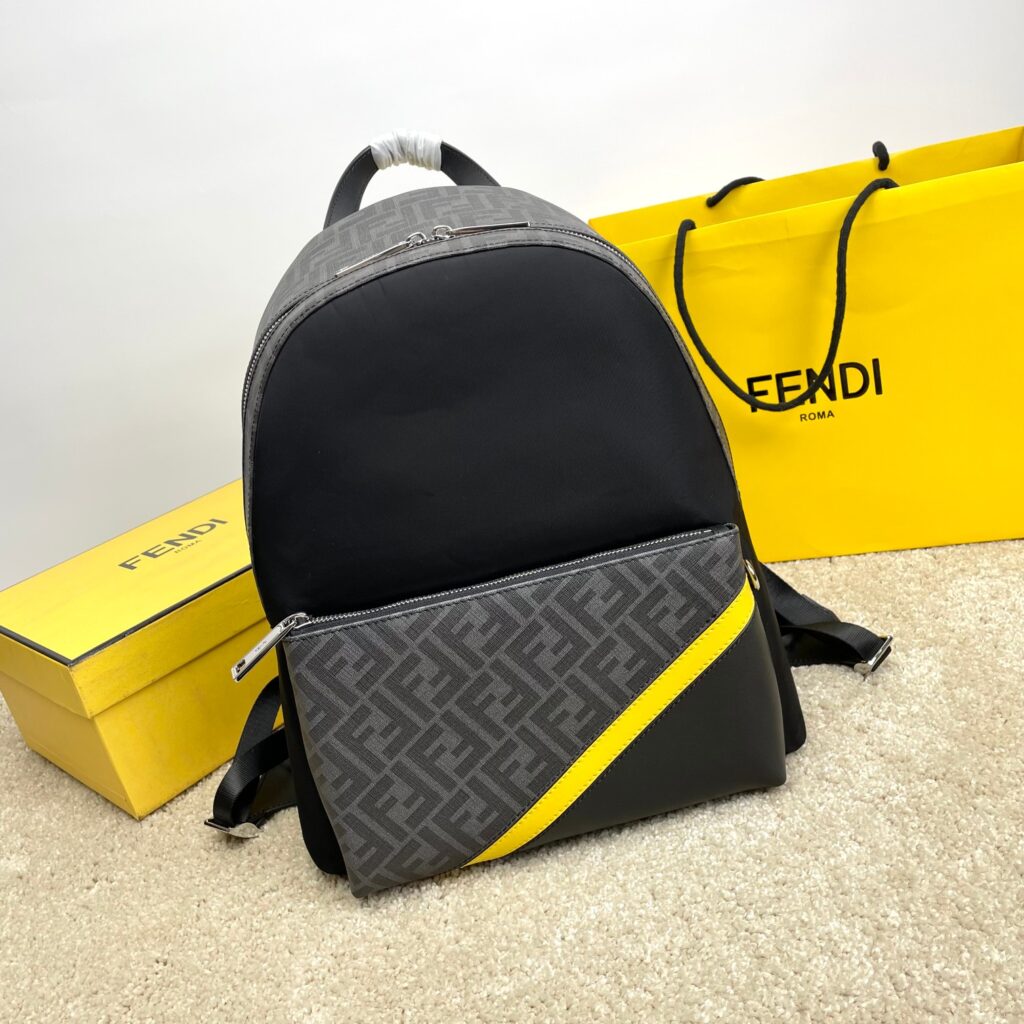フェンディ「Fendi」バグズ メンズ バックパック