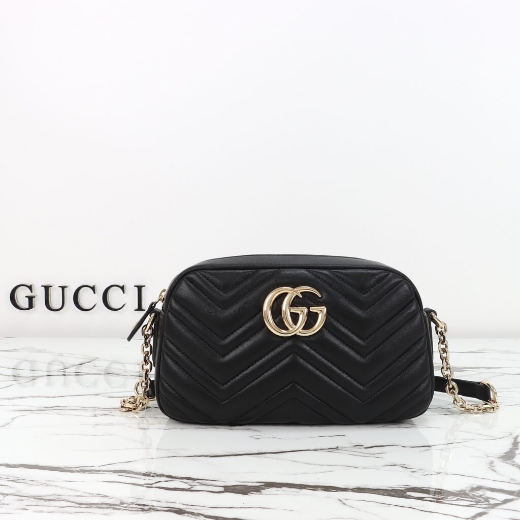 グッチ〔GGマーモント〕スモール カメラバッグ「GG Marmont Bag」