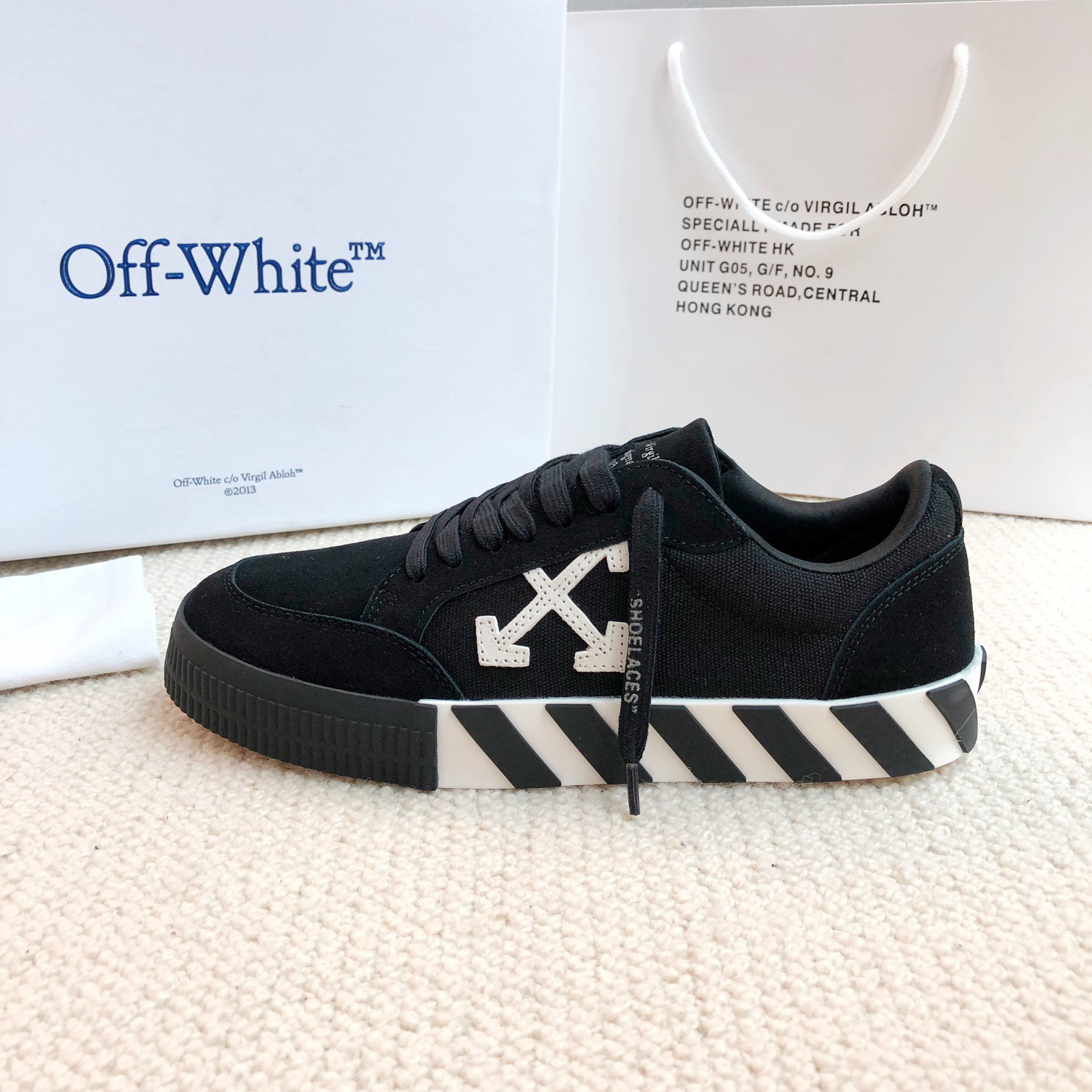 オフホワイト Vulc ローカット カジュアルスケートシューズ