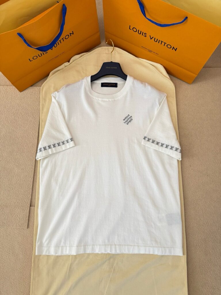 ルイ・ヴィトン「Louis Vuitton」 Monogram ジャカード クルーネックTシャツ