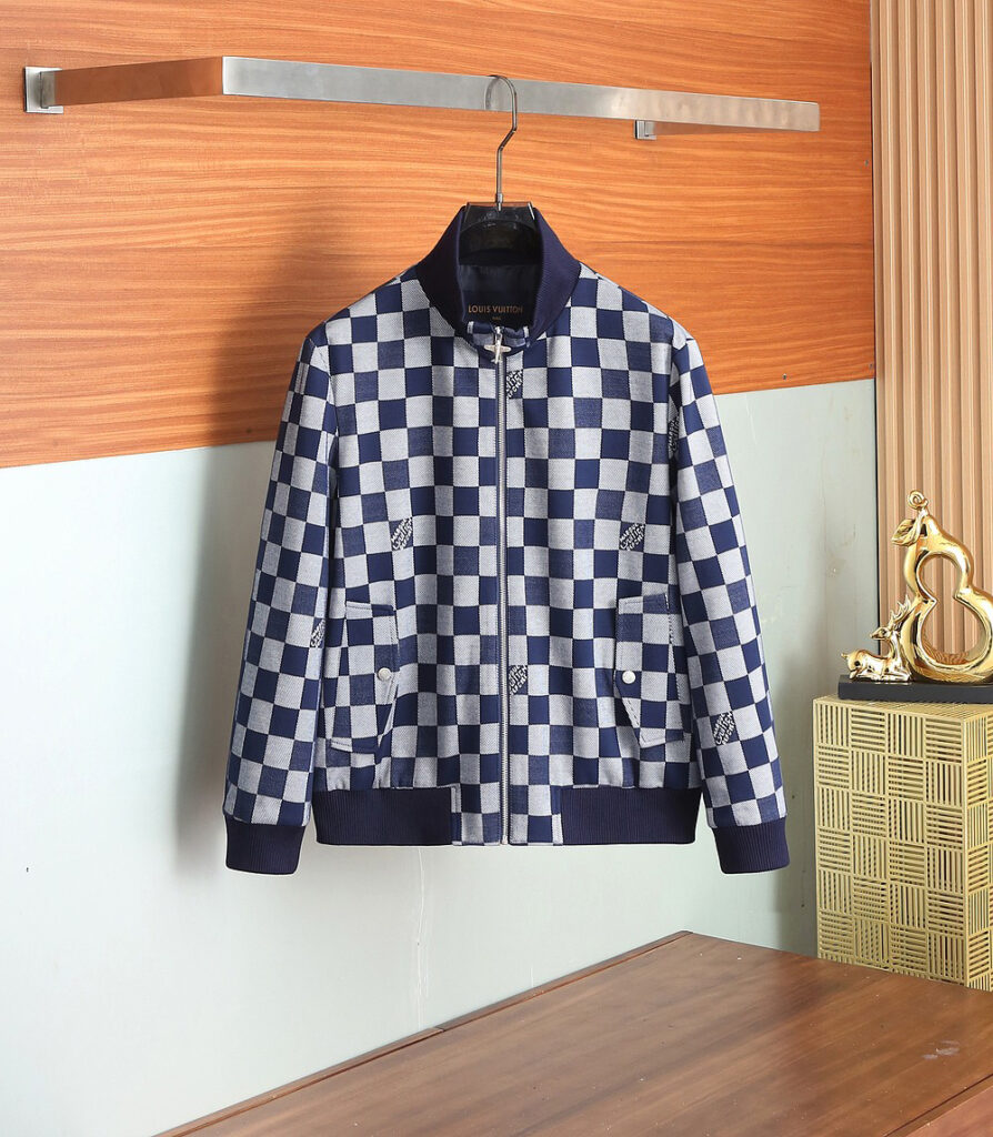 ルイ・ヴィトン「Louis Vuitton」秋冬コレクション クイルテッド ジャケット