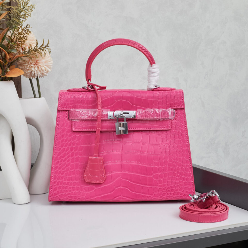 エルメス ケリー 19/25/28 ストーンパターンレザー バッグ「Kelly II Sellier」