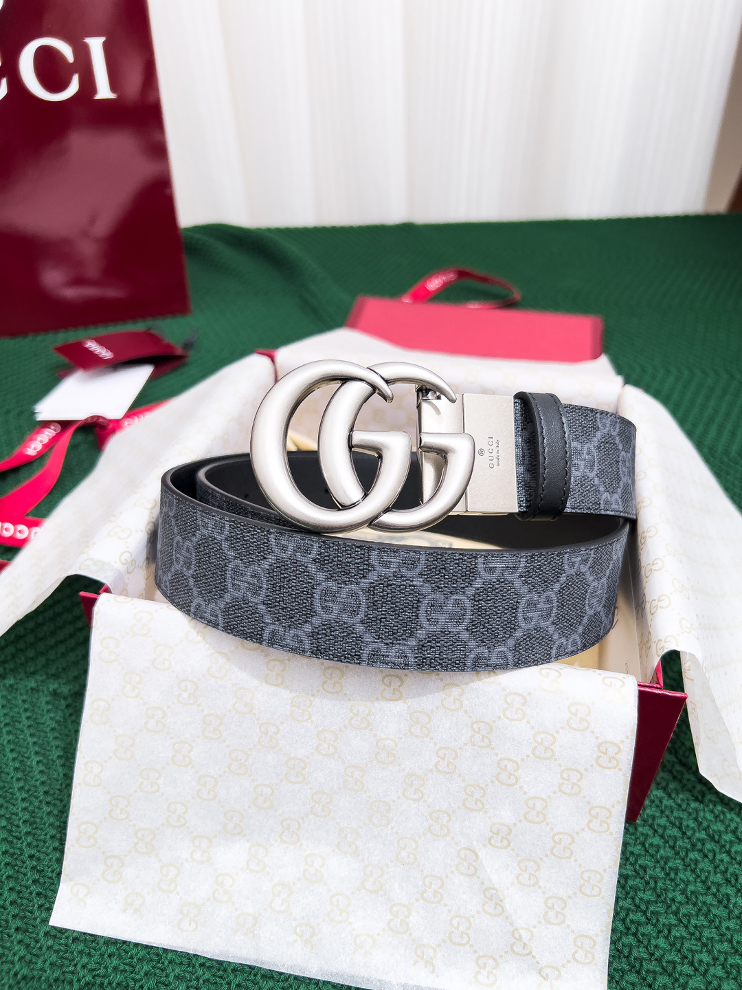 【在庫新登場】Gucci イタリアンテイストベルト「全長約 100cm」
