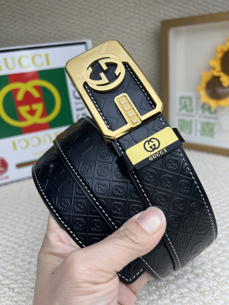 【在庫新登場】Gucci イタリアンテイストベルト「全長約 100cm」