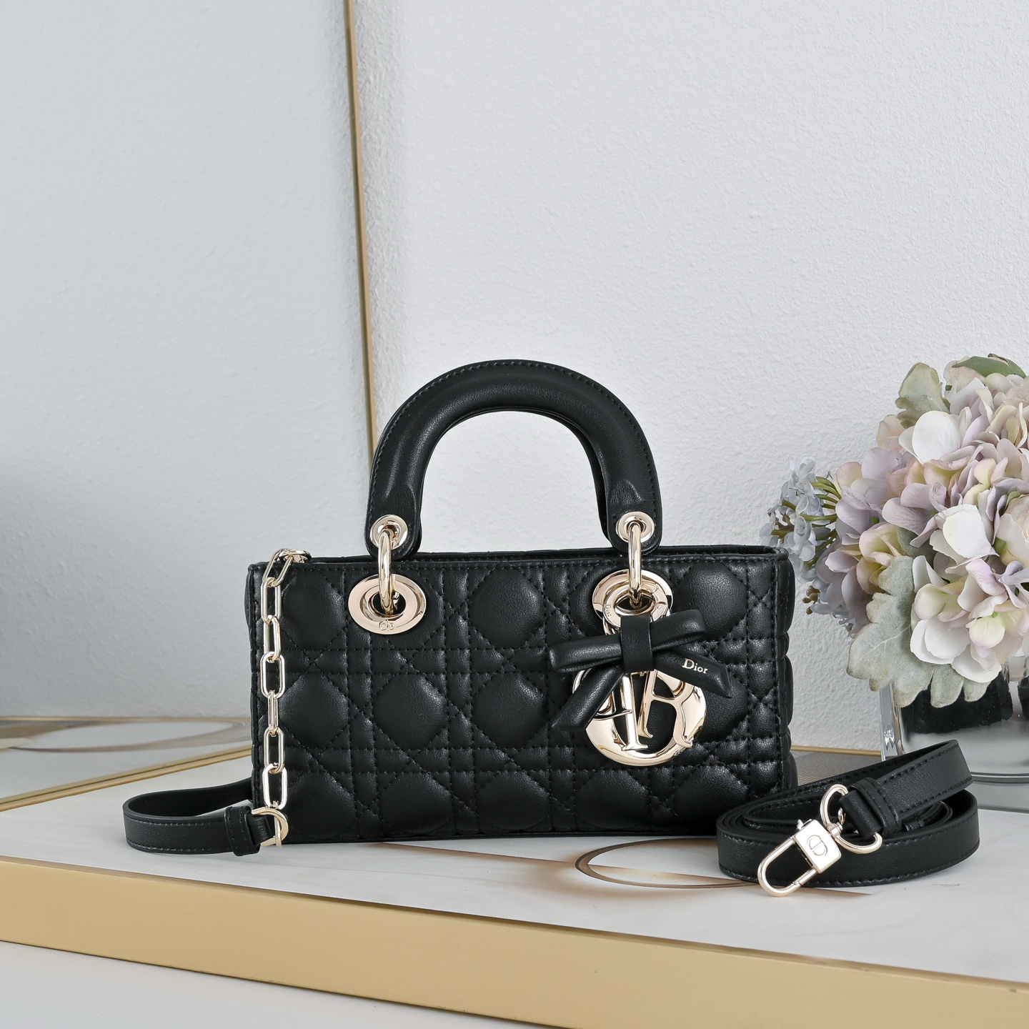 【入手困難品】ディオール レディ ディージョイ ハンドバッグ「Lady D‑Joy Bag」