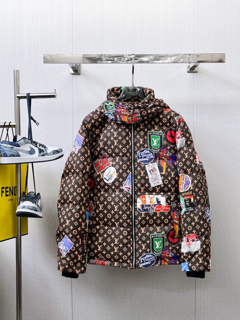 ルイ・ヴィトン「Louis Vuitton」‌冬用フード付きダウンジャケット