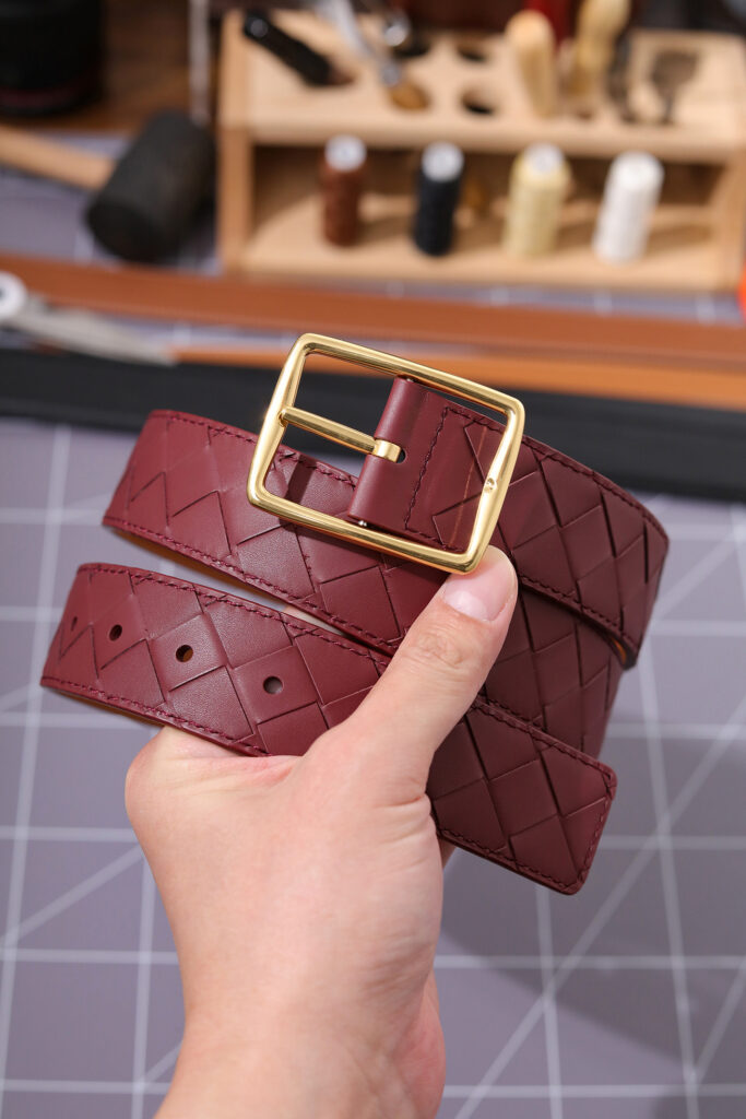 【ブランド品入庫】Bottega Veneta 上質素材ラグジュアリーベルト「全長約 100cm」