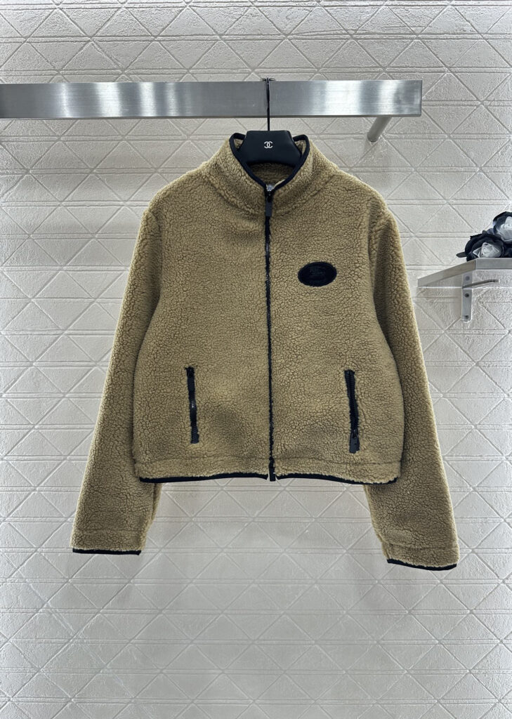 バーバリー「Burberry」 テディ キルテッド ダウンジャケット