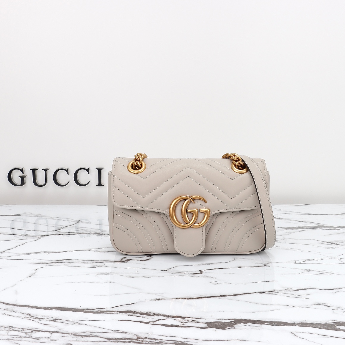 グッチ〔GGマーモント〕ミニ/スモール ショルダーバッグ「GG Marmont Bag」