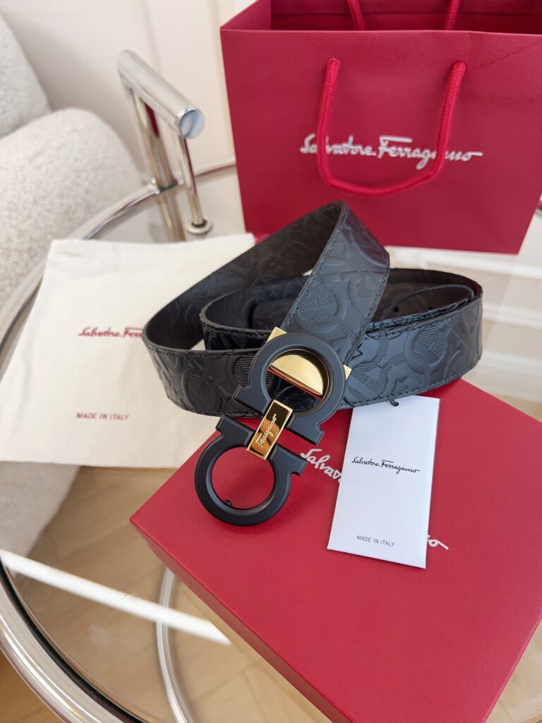 【新規倉庫入り】Salvatore Ferragamo 職人仕上げ高級ベルト「全長約 100cm」