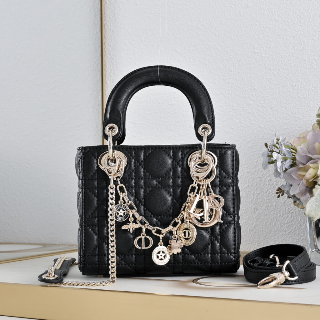 【人気コレクション】レディ ディオール バッグ「Lady Dior Bag」