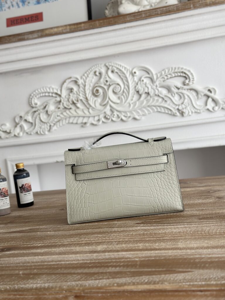 エルメス ケリー 22 ストーンパターンレザー バッグ「Mini Kelly Sellier」