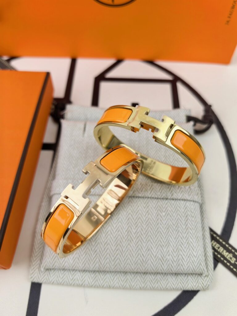 エルメス ブランドの象徴的なブレスレット