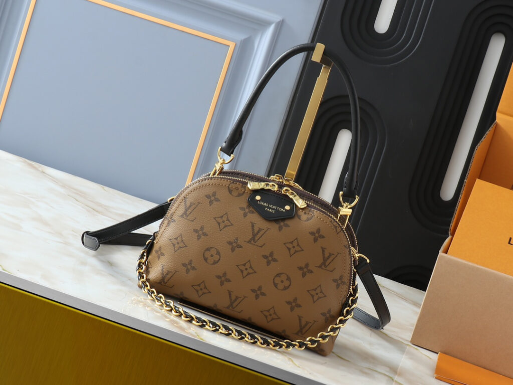 ルイ・ヴィトン ビー アルマ チェーン ハンドバッグ「Alma Bag」