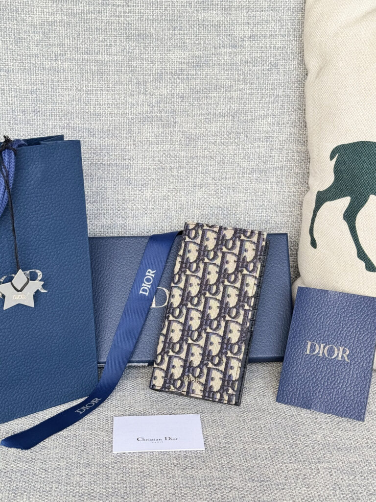 ディオール「Dior」Oblique モチーフ レザー コンパクト ロングウォレット