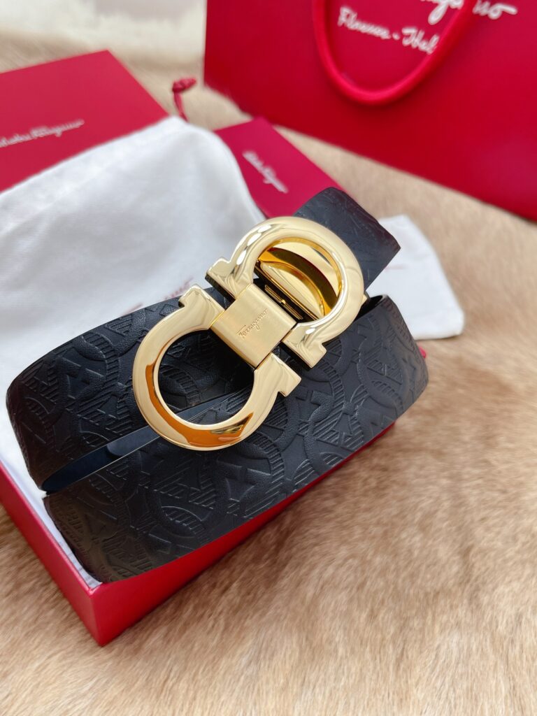 【新規倉庫入り】Salvatore Ferragamo 職人仕上げ高級ベルト「全長約 100cm」